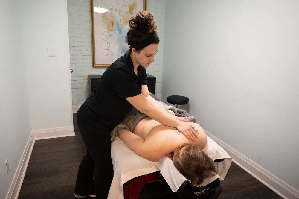why-your-back-hurts-during-pregnancy