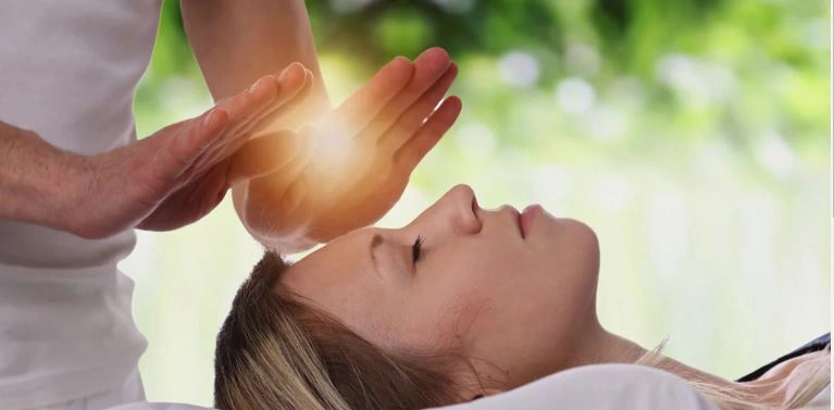 reiki-healing-session